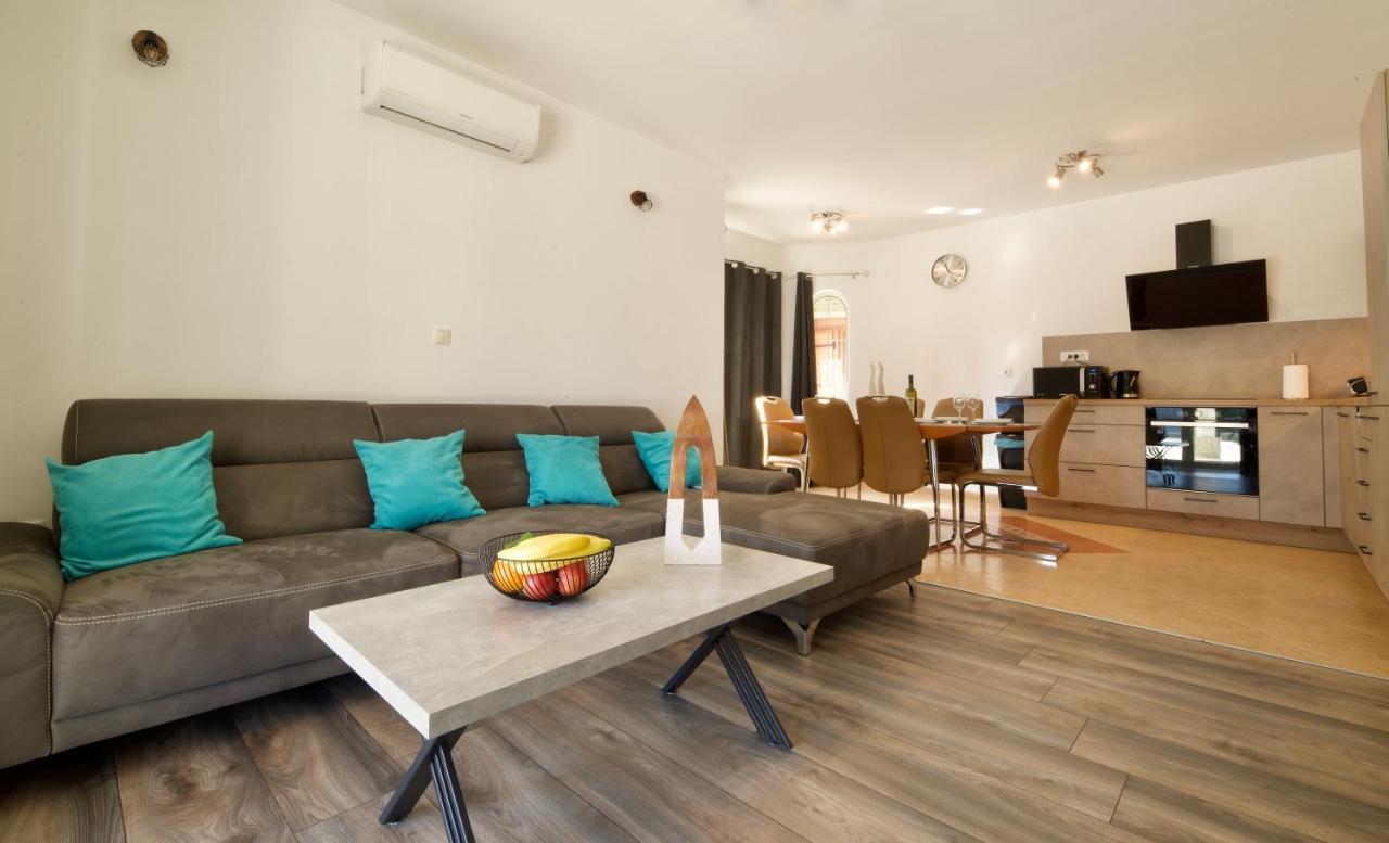 Drazice Relax House Nizic 빌라 외부 사진